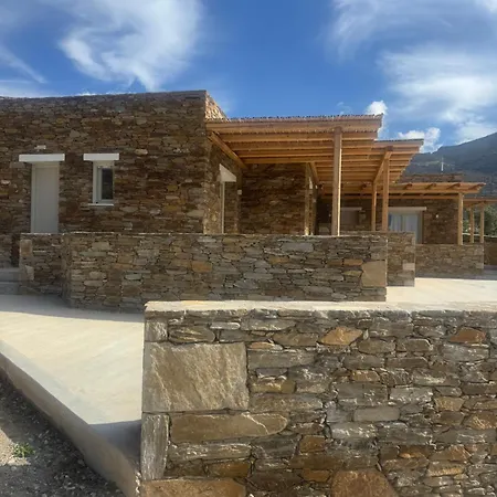 Ostria Village 迈洛波塔斯